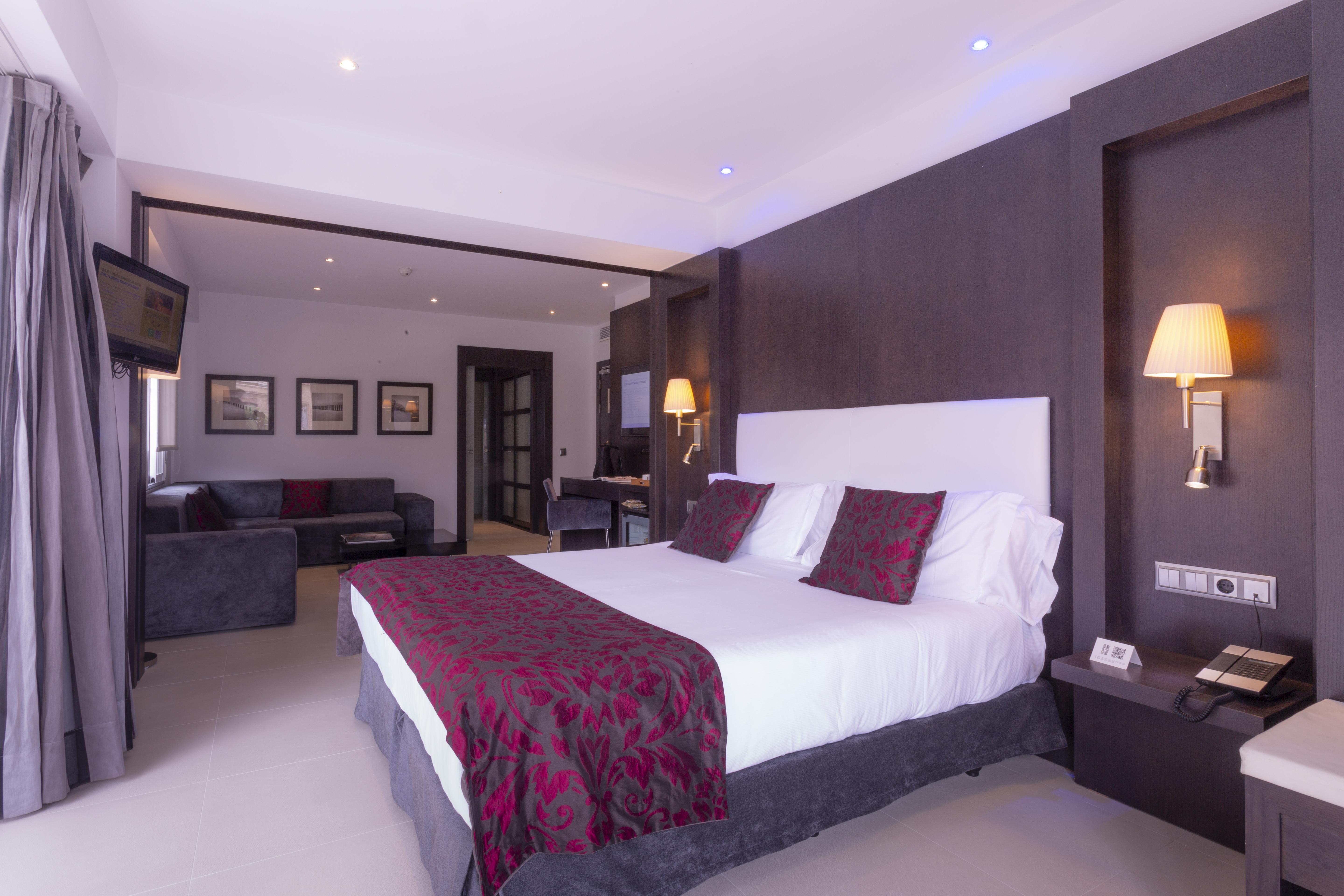 Hotel Saratoga ปัลมาเดมายอร์กา ภายนอก รูปภาพ
