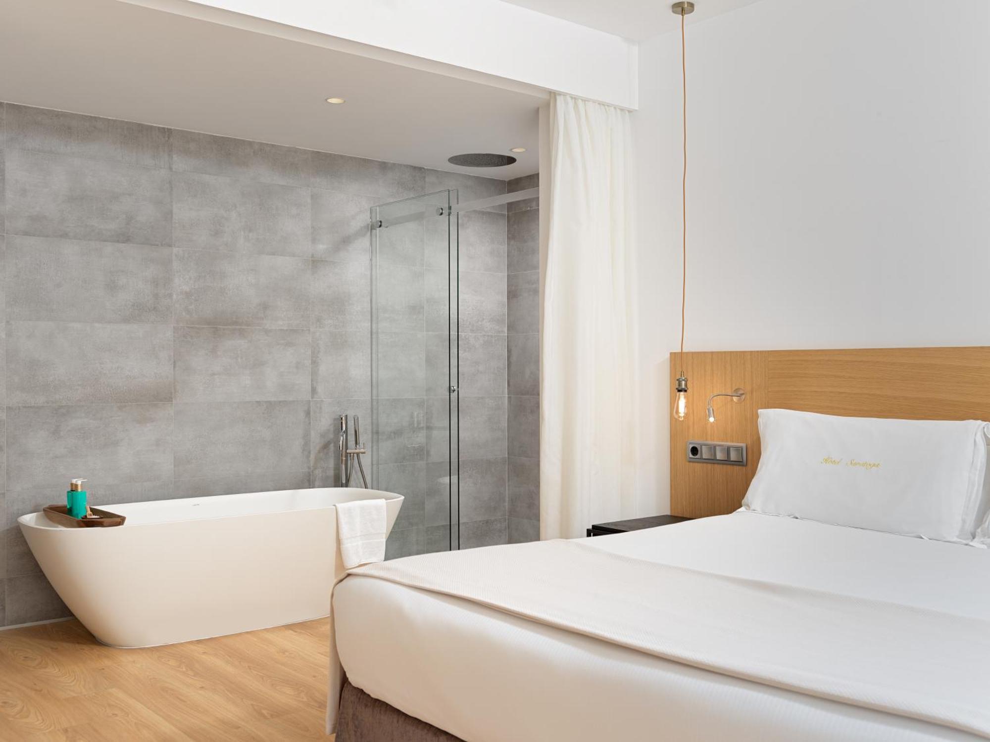 Hotel Saratoga ปัลมาเดมายอร์กา ภายนอก รูปภาพ